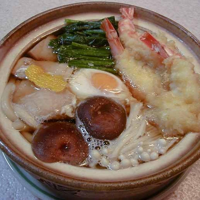 海老の天ぷら入り鍋焼きうどん