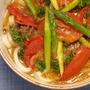 トマト・アスパラ・カレーうどん