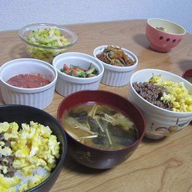 レンジで簡単♪二色そぼろ丼