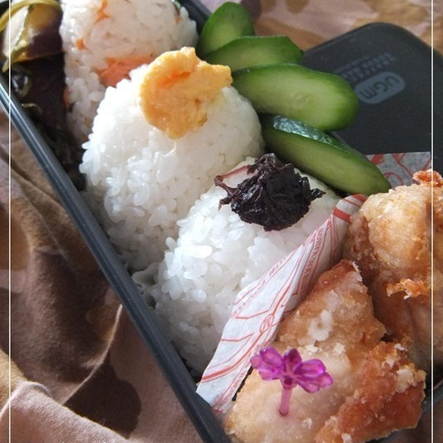 お弁当しんぷるらいふ・3種のおにぎり弁当