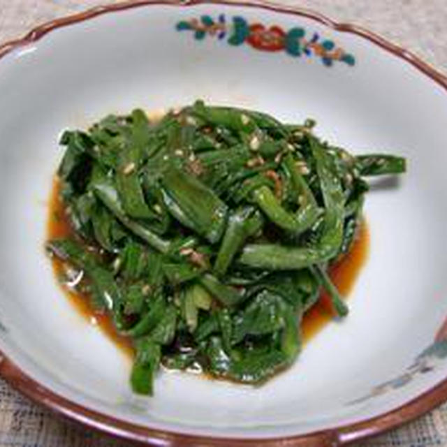 雨の影響で冷え込みました　　にらのナムル