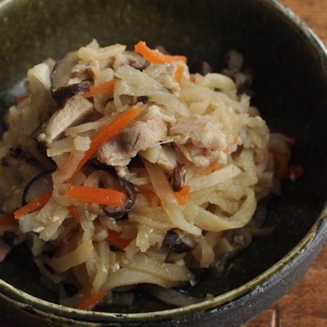 豚肉と切干大根の塩麹煮