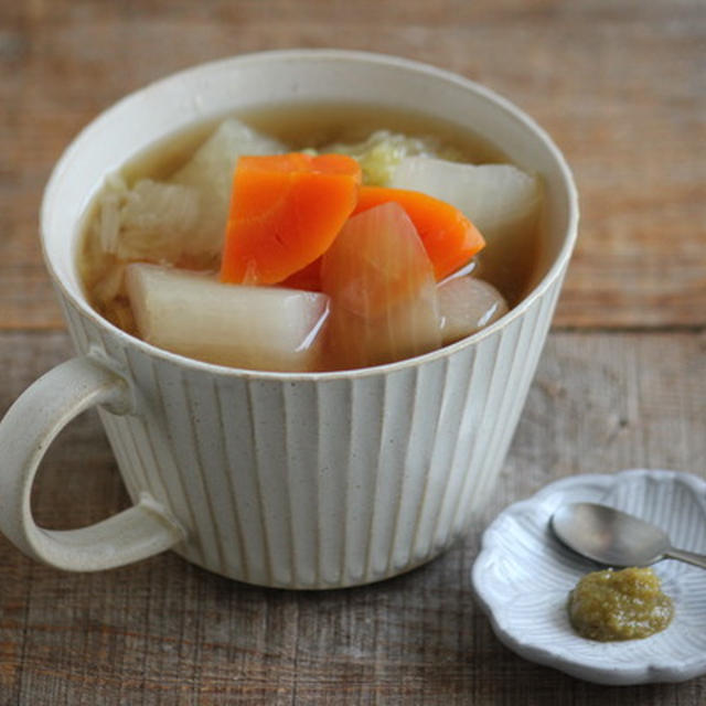 鍋に入れておくだけ簡単スープ！根菜の和風ポトフと味変も