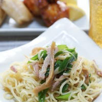 焼き豚とねぎとメンマのタバスコ和え麵
