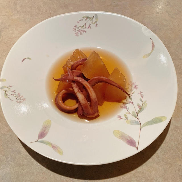 天然烏賊と養殖サーモン