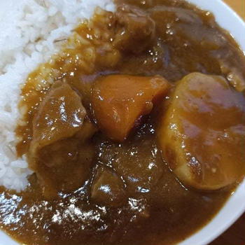 圧力鍋で簡単あじ染みビーフカレー(o^^o)半額お肉で作りました♪