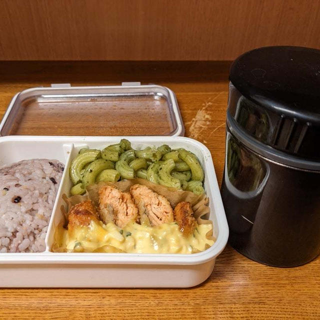 わたしのお弁当　〜サーモンフライ弁当〜