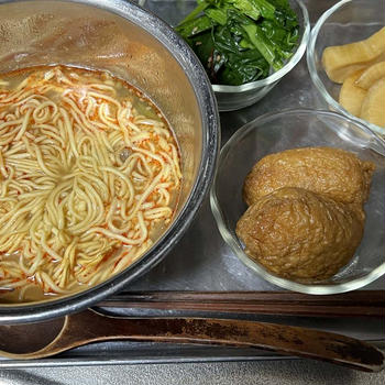 カップ麺 稲荷鮨・大根漬・のらぼう菜