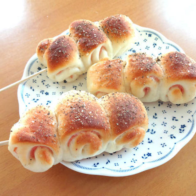 くるくる◎ハムの串焼きパン