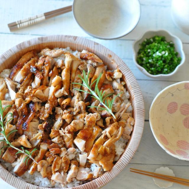 3度美味しい！鶏のひつまぶし。