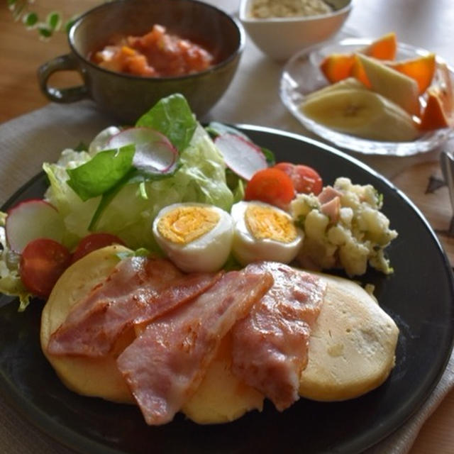 パンケーキde朝ごはん♪…普段と違う日。