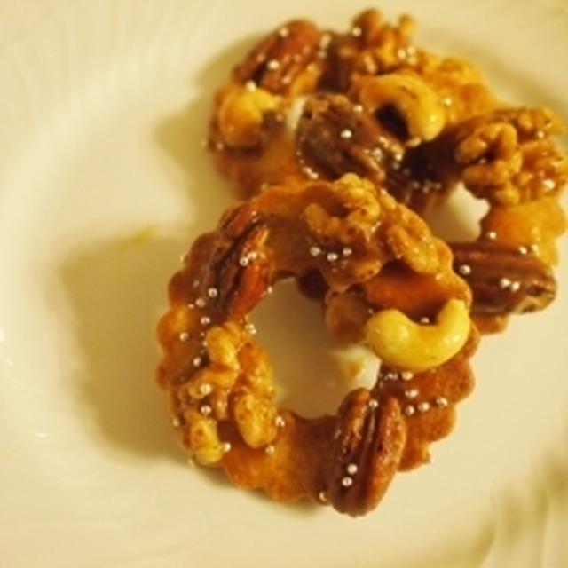 食べられるよ☆ナッツのクリスマスリース