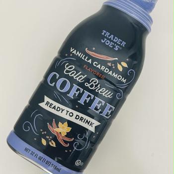 NEW Trader Joe’s Vanilla Cardamon Flavored Cold Brew Coffee トレジョさんのバニラカルダモンコールドブリューコーヒー