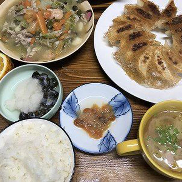 焼き餃子と八宝菜