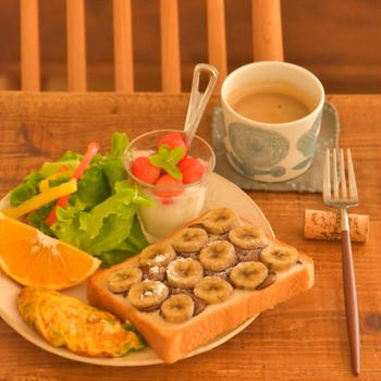 チョコバナナトーストのワンプレート朝ごはん
