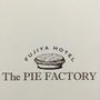 最初(？)のケーキはホテル謹製アップルパイ