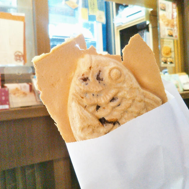 おやつ☆神田達磨の羽根付きたい焼き