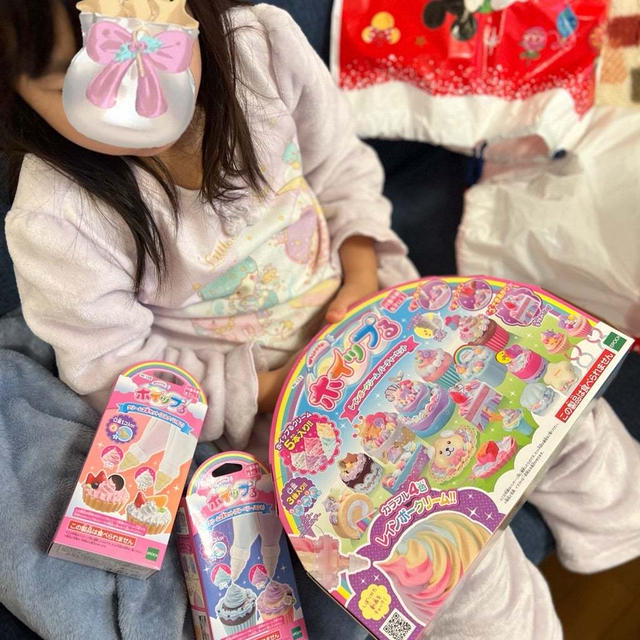 2023年クリスマスプレゼント お得過ぎる可愛い福袋