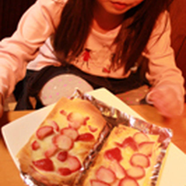 長女６歳と作る　デザートなんちゃってピザ　《ちょっと包丁つかったよ）