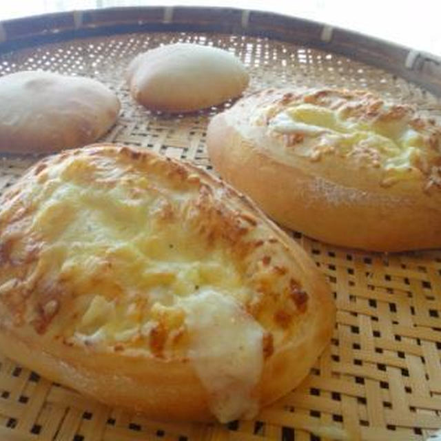 ホシノ丹沢酵母日記　*** チーズパン　***