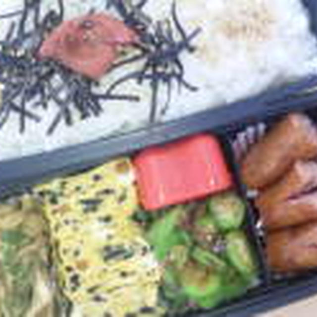 唐揚げとウインナーのお弁当☆