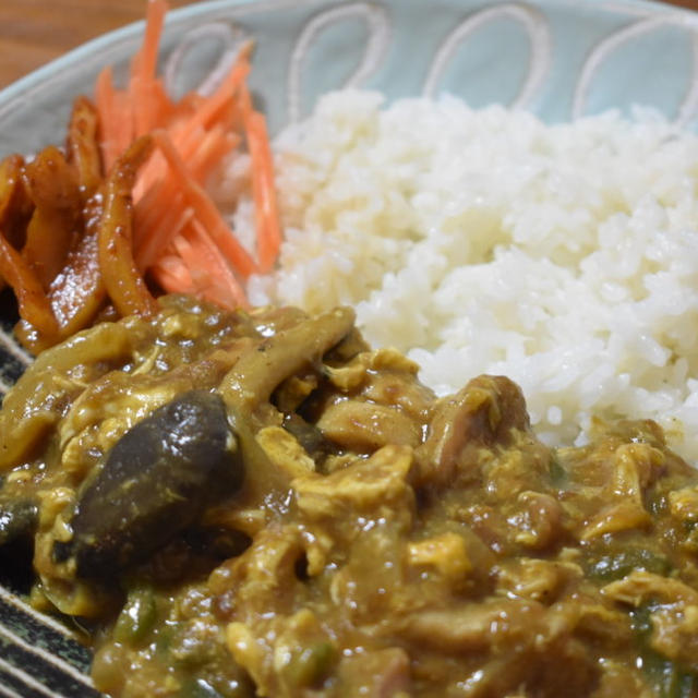 カレールウをつかったチキンの炒めカレーは簡単時短でおいしいレシピ