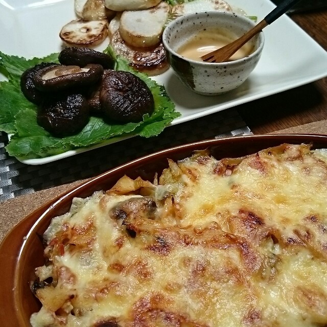 マカロニのチーズ焼き 焼き野菜のオイマヨソース