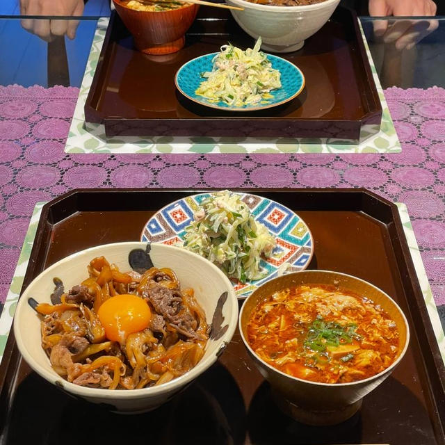 豚捨月見牛丼の献立