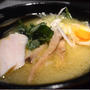 トリイチ 白湯ラーメン２種　鶏肉と魚介のWスープの和白湯ラーメンが絶品