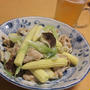 鶏肉のさがりとヤングコーンの塩炒め