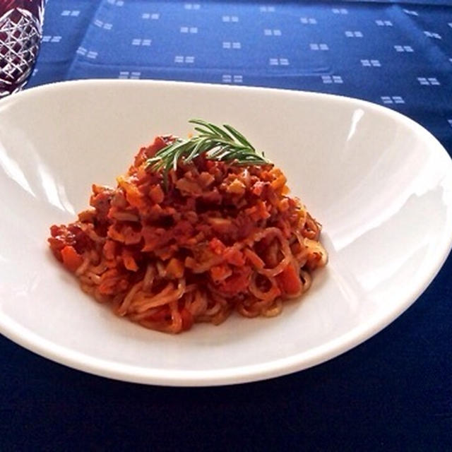 乾物でイタリアン♪パスタ風❤︎『春雨の野菜とハーブのトマトソース』