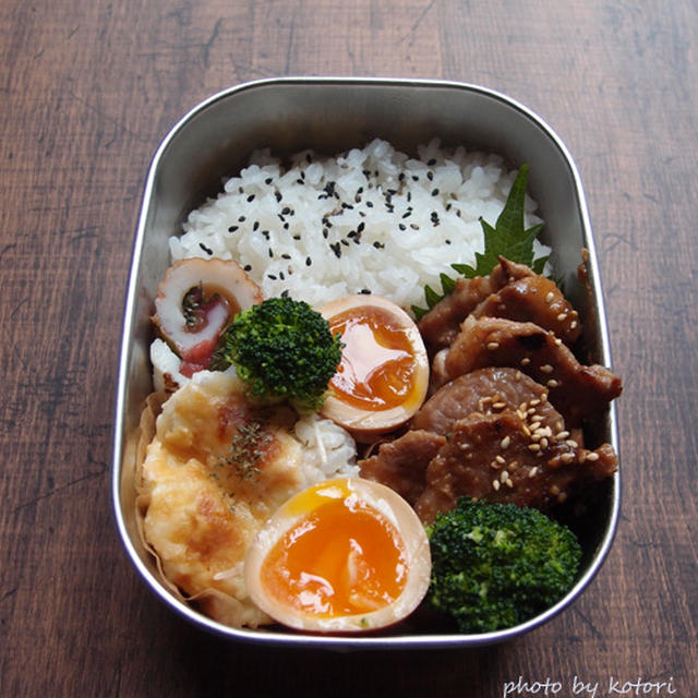 豚肉の甘辛味噌焼きで男子学生弁当