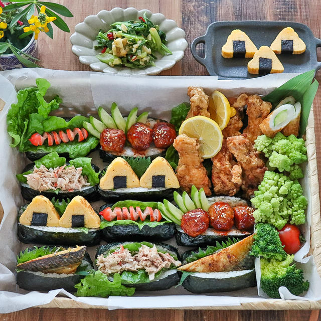 定番に飽きたらコレ！片手で食べられるホットドッグおむすび
