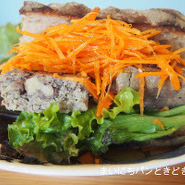 まいにちパンときどきヨガ生活◇今週の前半の食卓の様子。まいにちパンを食べてます