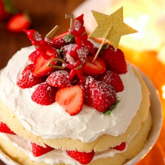 型いらずで簡単！ レンジで「クリスマスショートケーキ」のレシピ