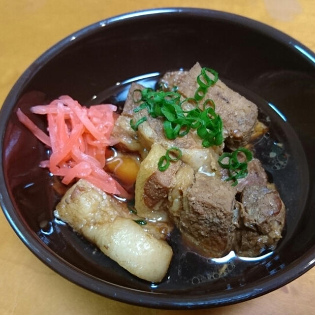 【沖縄料理】ラフテー～豚の角煮との違い～