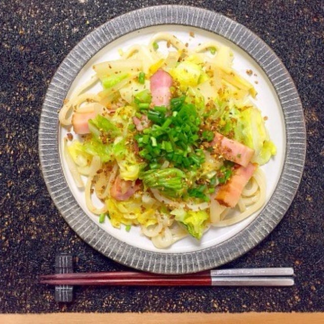 キャベツたっぷり❁醤油の焼きうどん❁