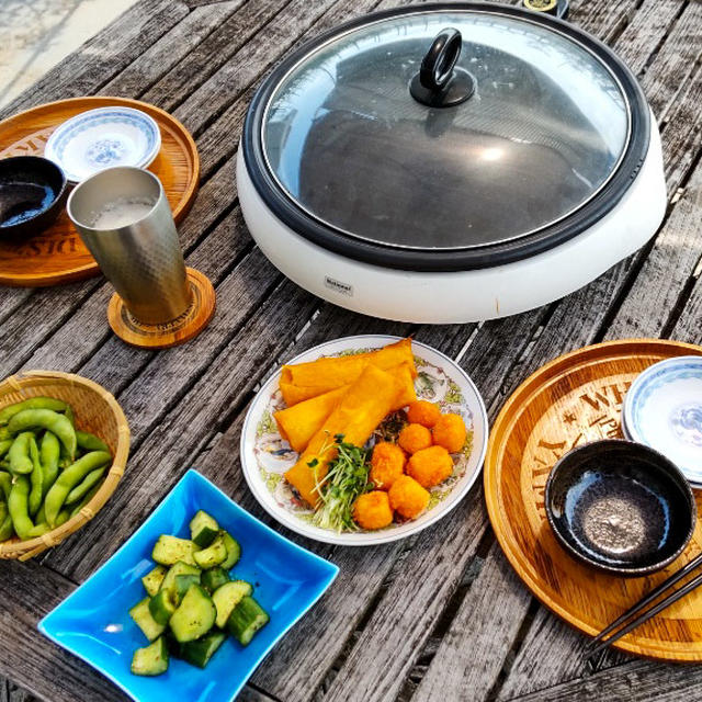 バルコニーでジャンキーBBQお子様プール付(笑) ジャンキーに昼夜ごはん