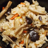 柳松茸の炊き込みご飯