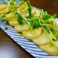 酒のアテにも副菜にも。長芋のわさび醤油漬け