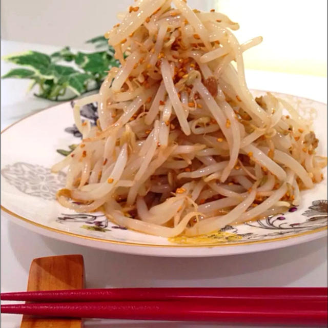 《つくれぽ1000以上》レンジ2分愛してやまない♡やみつきもやし、お菓子の城。