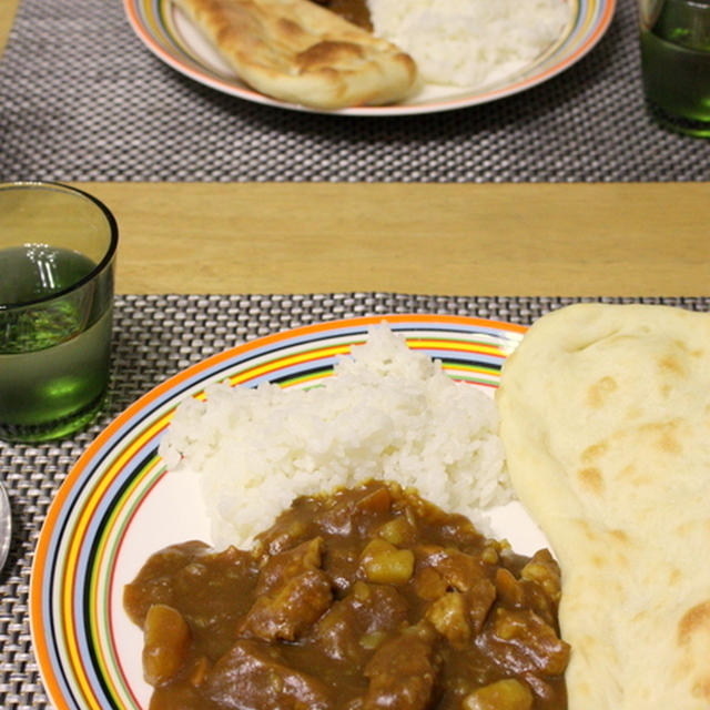 ホシノのナンとカレーライス
