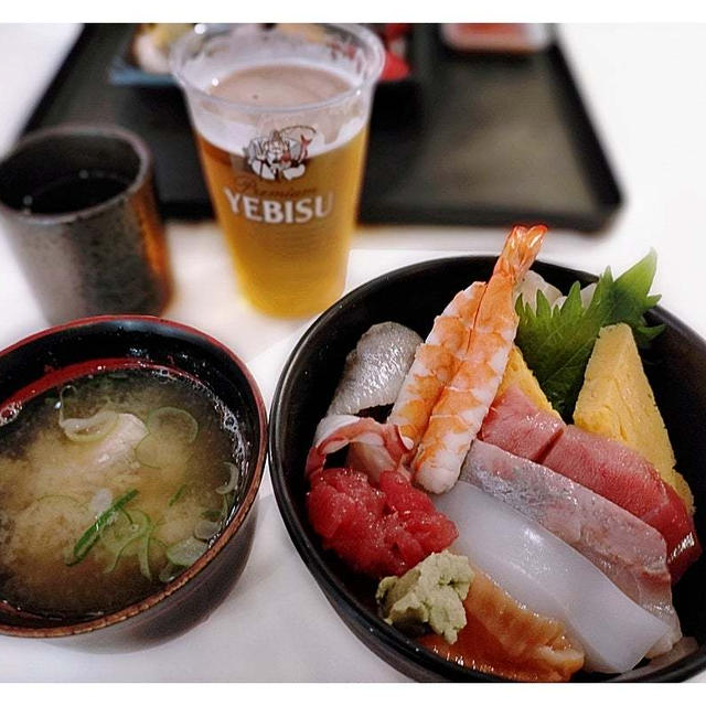 朝6:30開店「又こい家」海鮮ちらし丼（あら汁付）@羽田第一ターミナル店