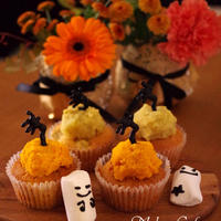 ホットケーキミックス(HM)でつくる、簡単2種のカップケーキ(かぼちゃ＆さつまいも)☆Weekend Flower×レシピブログ「花と料理で楽しむ♪ハッピーハロウィン」投稿レシピ