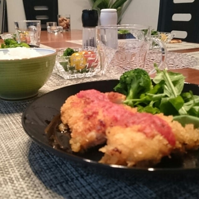 超やわらかチキンカツと丘ひじきの夕食