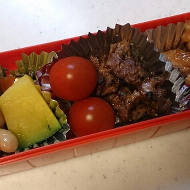 おべんと、おべんと、嬉しいな♪