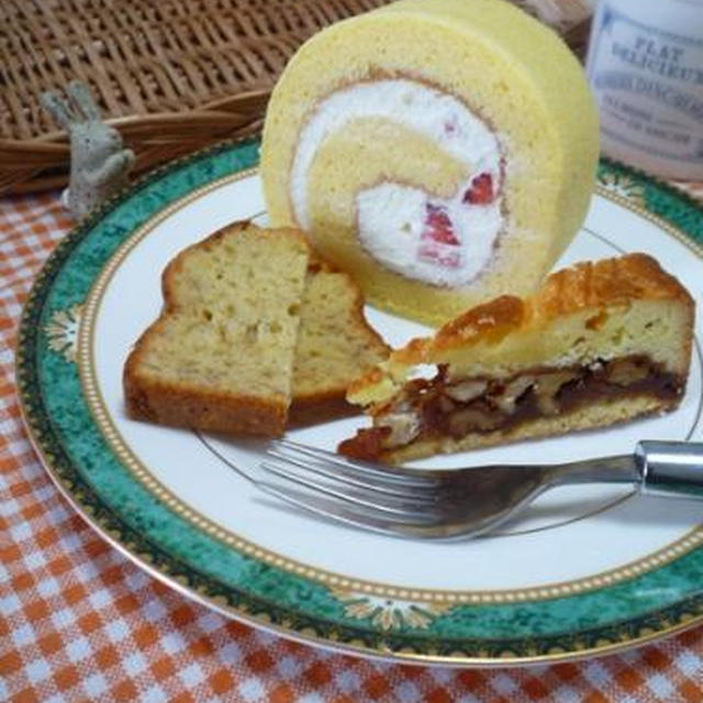 ラジオ収録と、イチゴロールケーキと、いろいろと・・・。