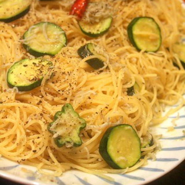 しらすとズッキーニの和風パスタ