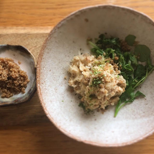 蕎麦茶と鰹節の醤山葵ポテサラ