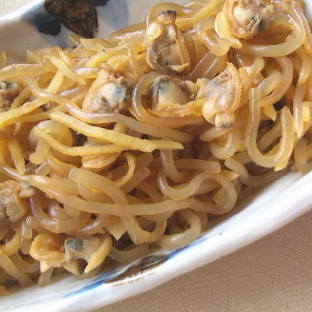 あさりとこんにゃくの煮物
